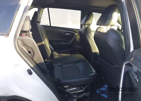 2024 Toyota Rav4 Hybrid Xse z USA, uszkodzony, nr VIN JTME6RFV9RD551299